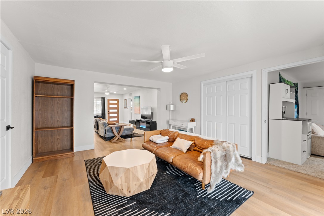 2112 Santa Ynez Drive Las Vegas NV 89104