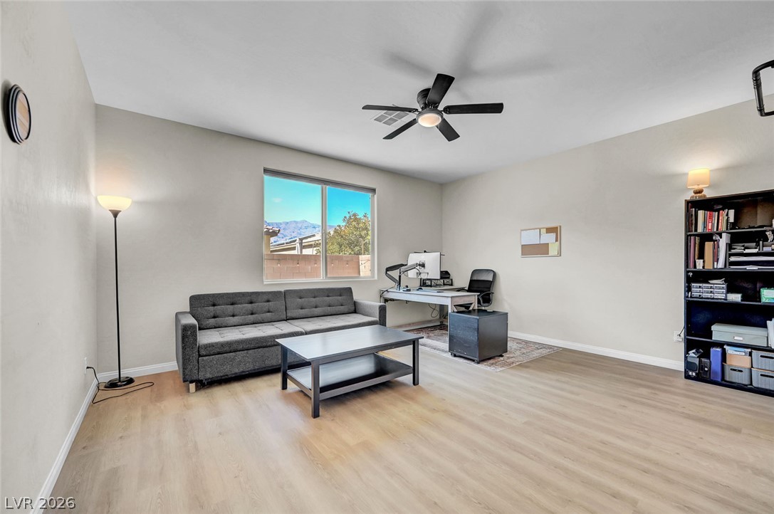 5560 Honey Creek Avenue Las Vegas NV 89131