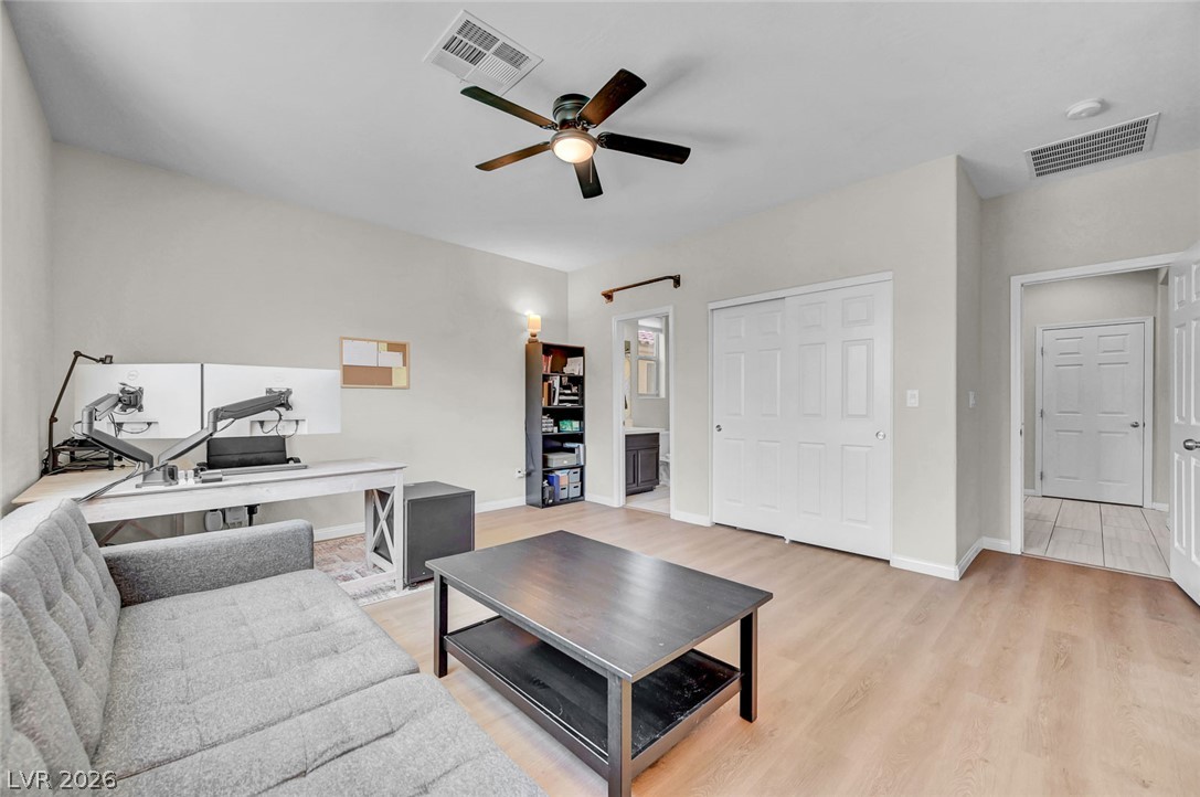 5560 Honey Creek Avenue Las Vegas NV 89131