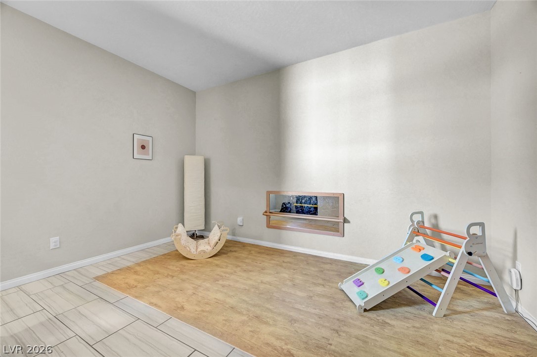 5560 Honey Creek Avenue Las Vegas NV 89131