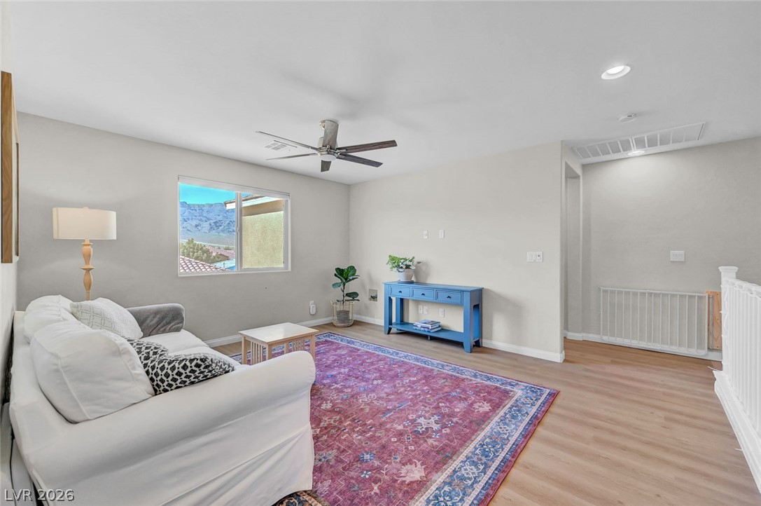 5560 Honey Creek Avenue Las Vegas NV 89131