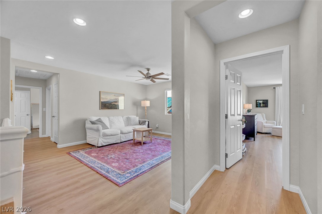 5560 Honey Creek Avenue Las Vegas NV 89131