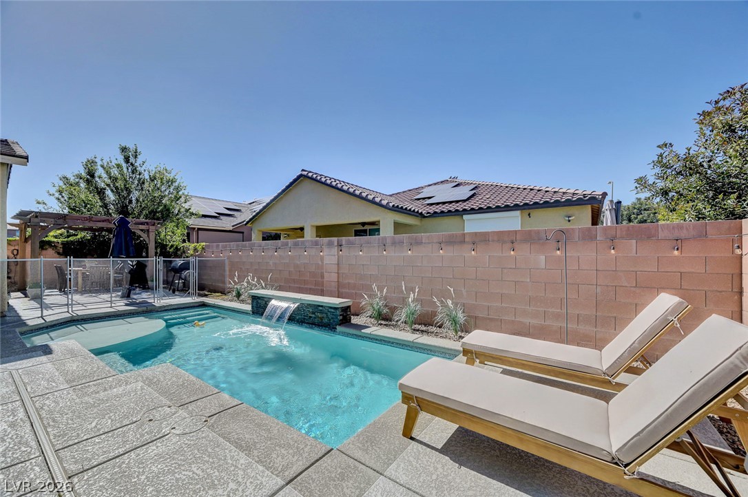 5560 Honey Creek Avenue Las Vegas NV 89131