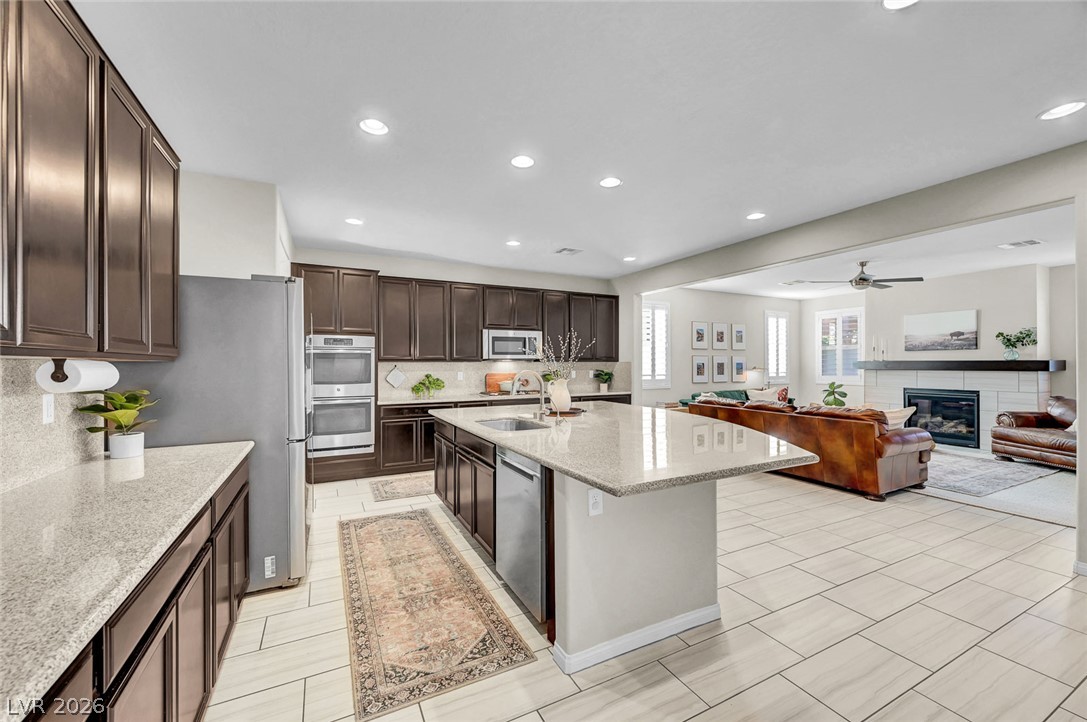 5560 Honey Creek Avenue Las Vegas NV 89131