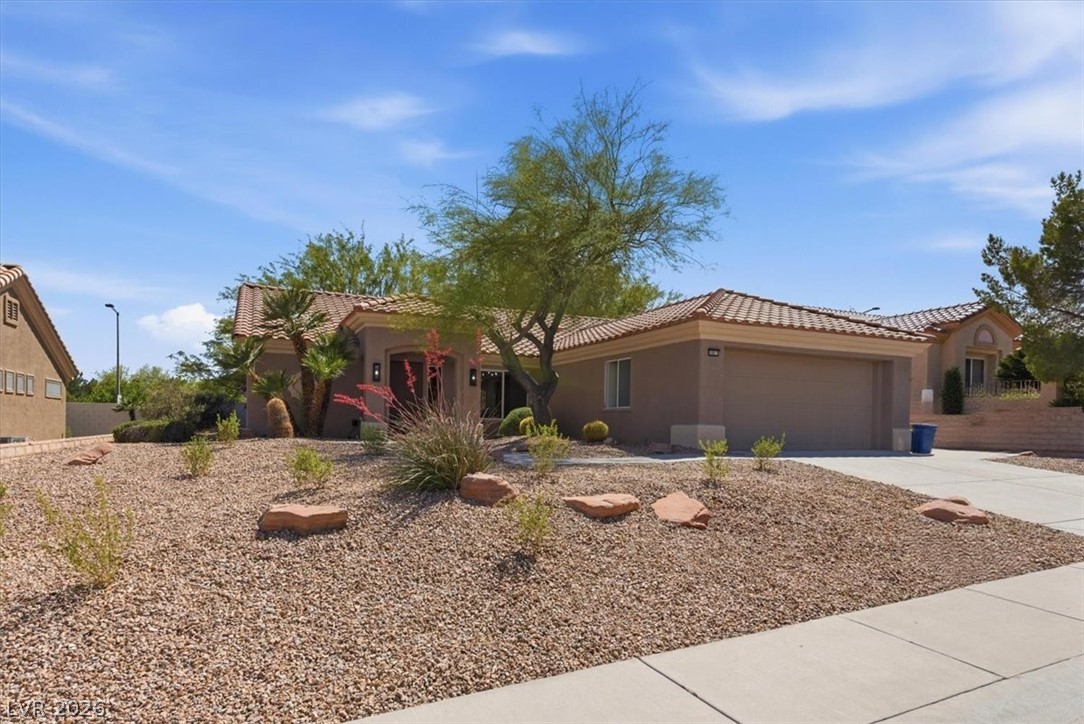 10013 Cresent Creek Drive Las Vegas NV 89134