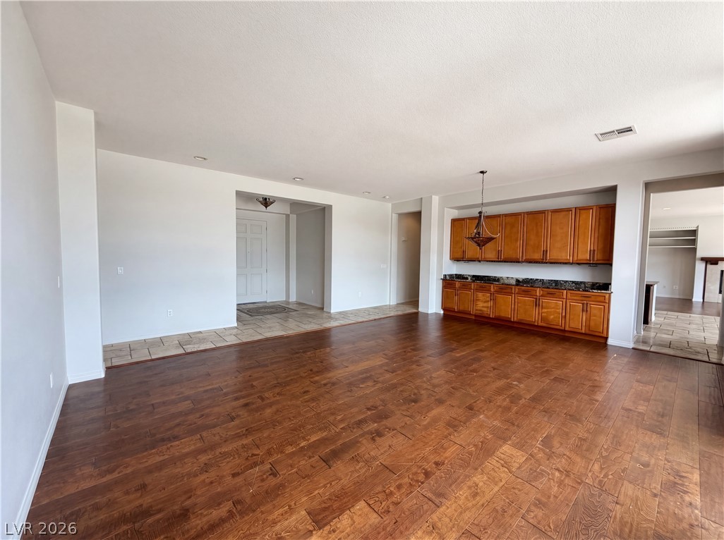 7112 Via Campanile Avenue Las Vegas NV 89131