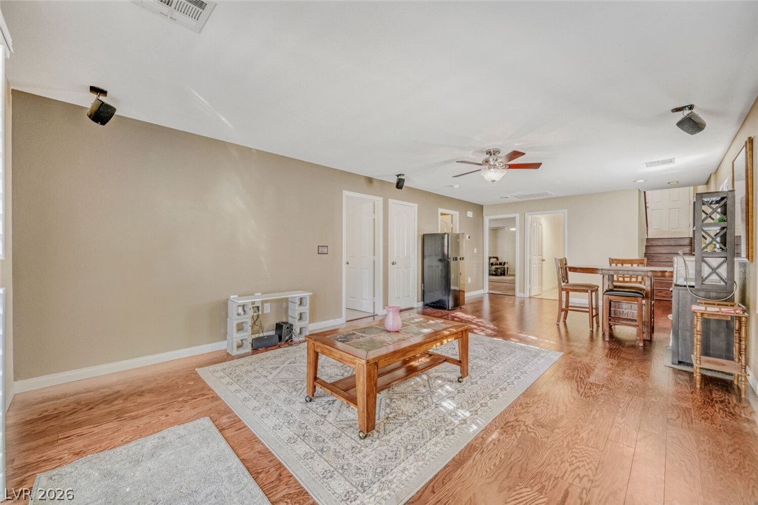 10131 Hollis Mountain Avenue Las Vegas NV 89148