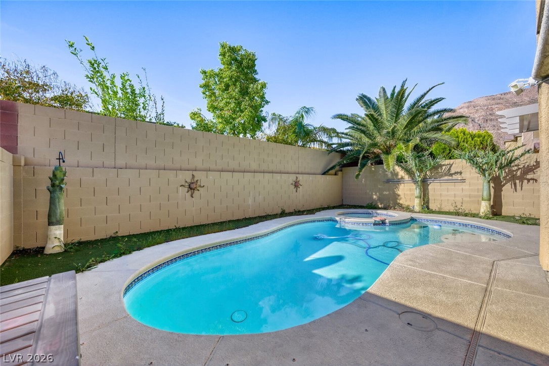 10131 Hollis Mountain Avenue Las Vegas NV 89148