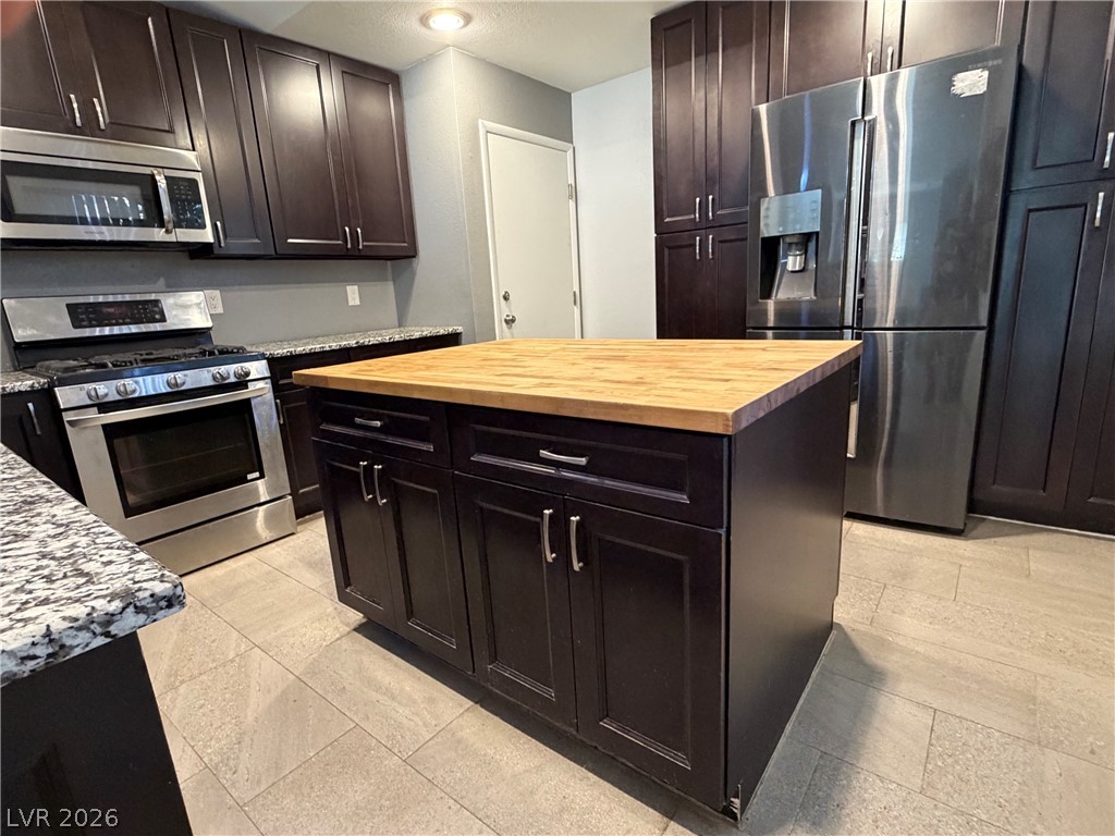 5033 Crystal Breeze Lane North Las Vegas NV 89031