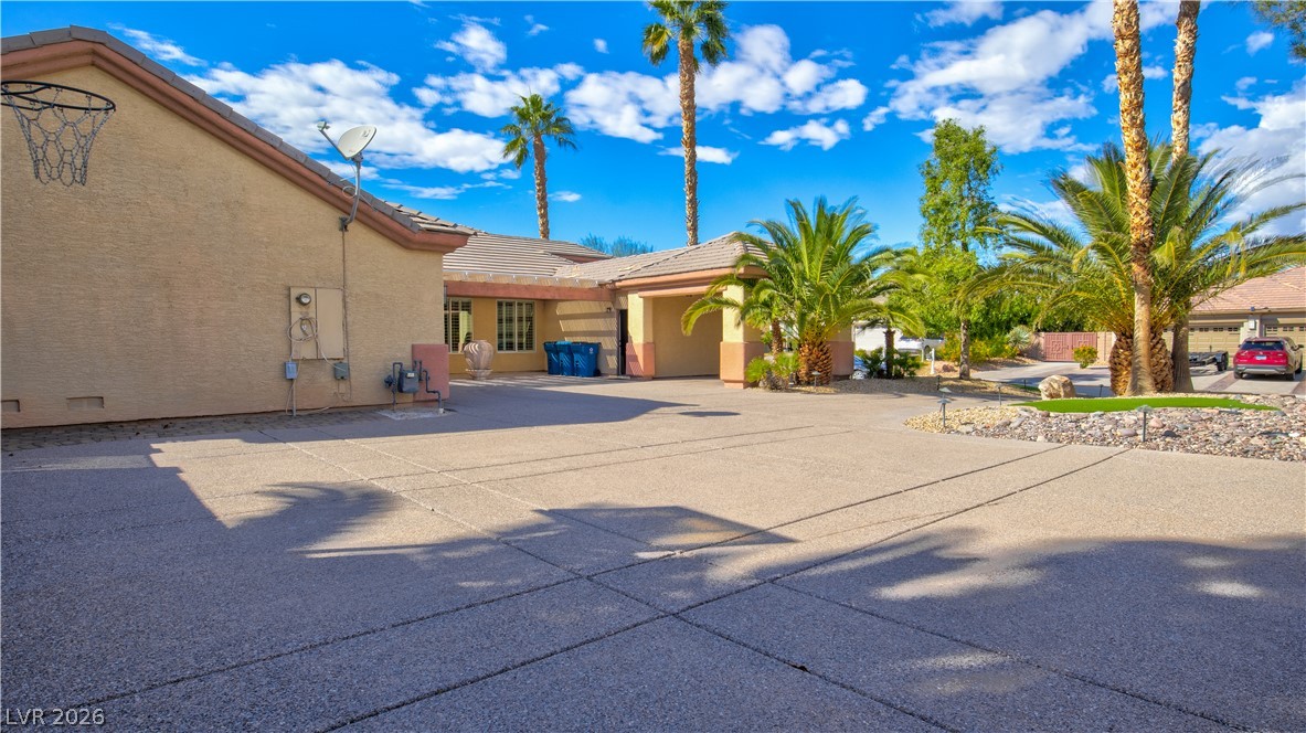 7301 Lake Farm Avenue Las Vegas NV 89131