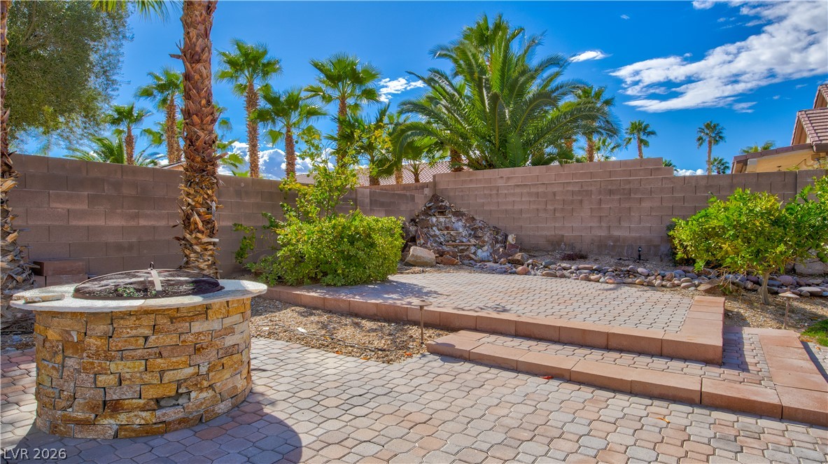 7301 Lake Farm Avenue Las Vegas NV 89131