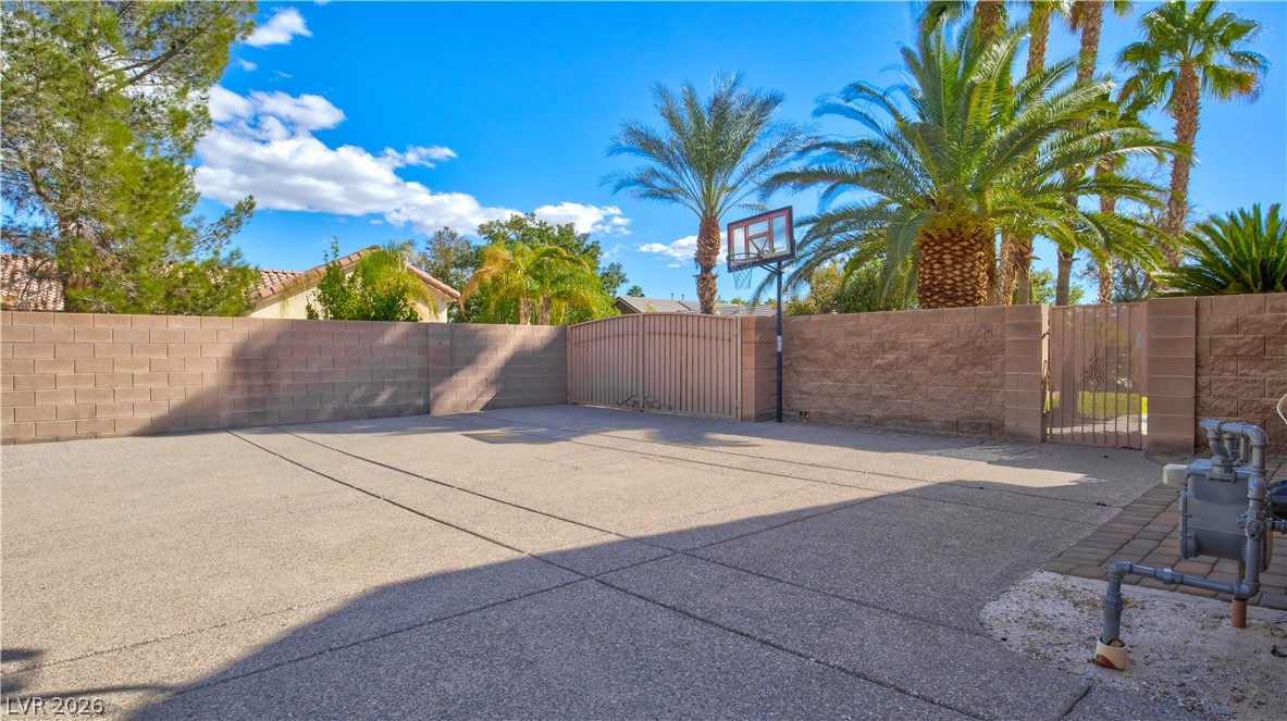 7301 Lake Farm Avenue Las Vegas NV 89131