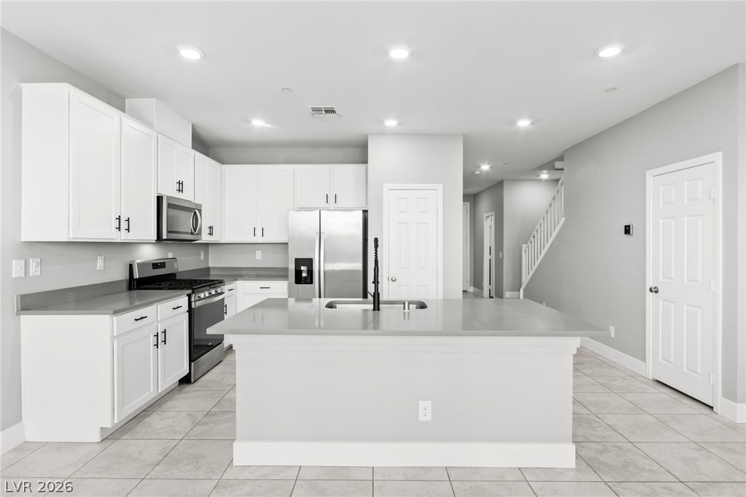 5317 Silver Branch Avenue Las Vegas NV 89118