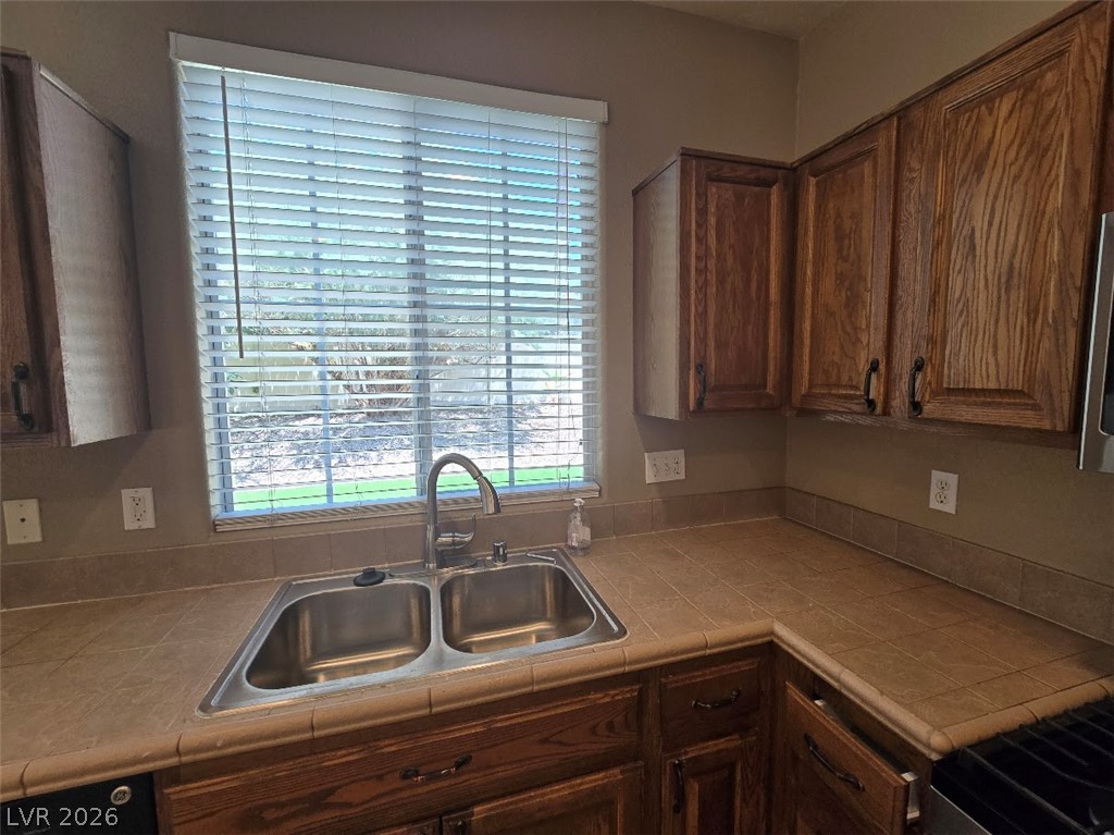9882 Travis Lake Court Las Vegas NV 89148