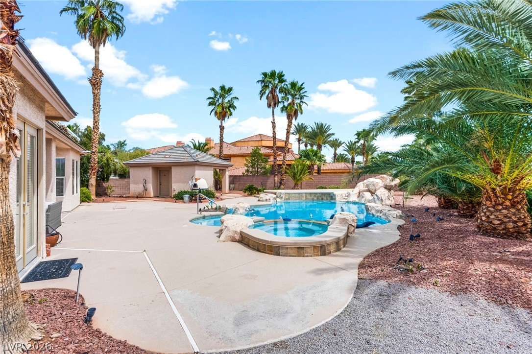 2308 Trident Maple Street Las Vegas NV 89117