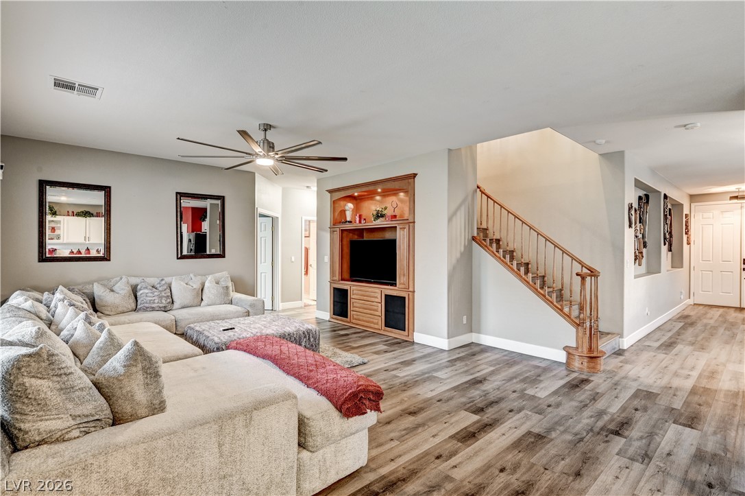 7821 Red Leaf Drive Las Vegas NV 89131