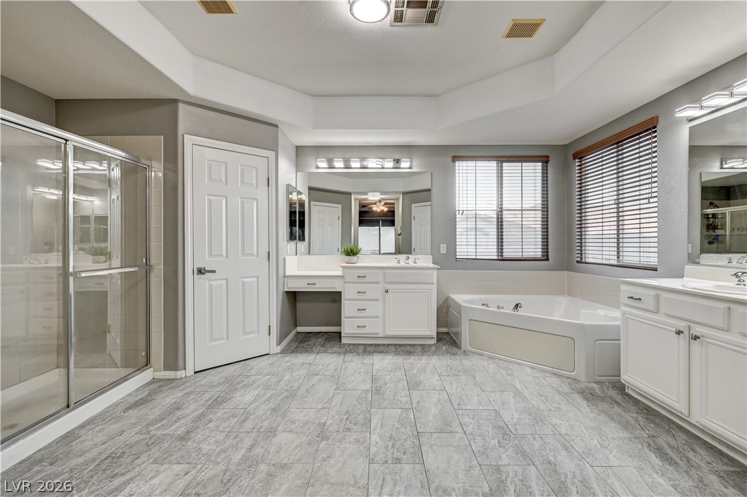 7821 Red Leaf Drive Las Vegas NV 89131