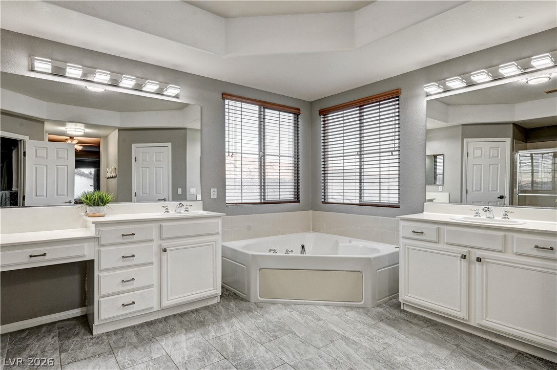 7821 Red Leaf Drive Las Vegas NV 89131