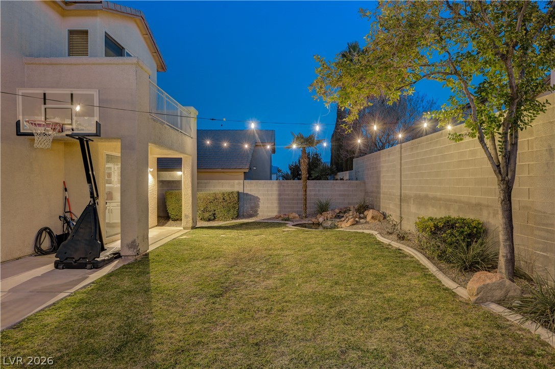 7821 Red Leaf Drive Las Vegas NV 89131