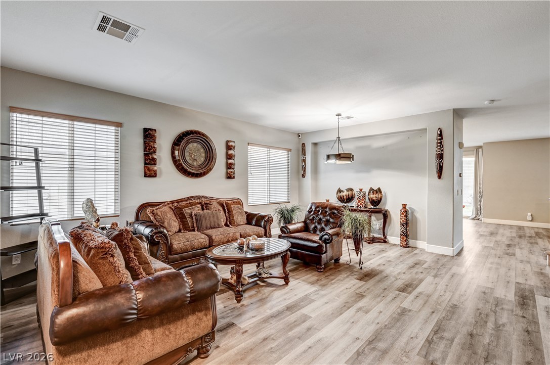 7821 Red Leaf Drive Las Vegas NV 89131