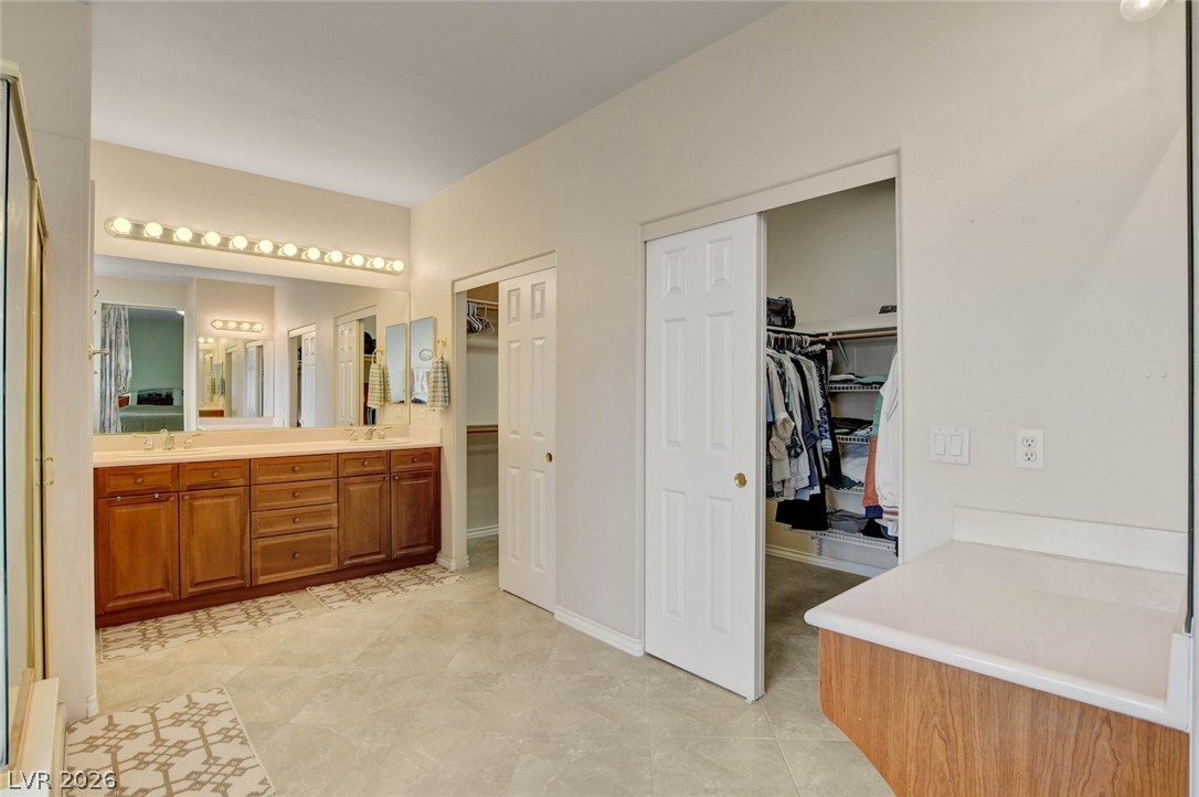 74 Tamarron Cliffs Street Las Vegas NV 89148