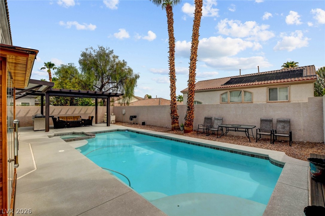 74 Tamarron Cliffs Street Las Vegas NV 89148