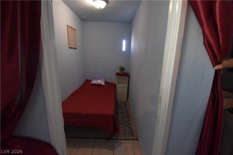 3908 Palos Verdes Street Las Vegas NV 89119