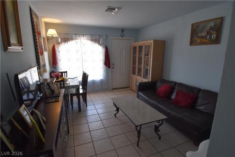 3908 Palos Verdes Street Las Vegas NV 89119