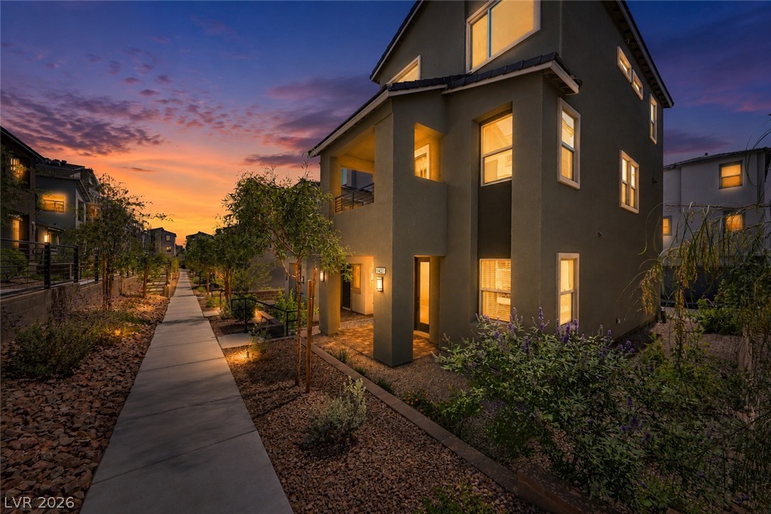 1437 Whistling Kite Street Las Vegas NV 89138