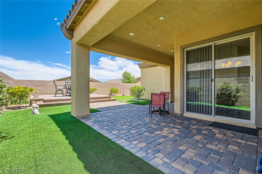 498 Pebble Run Avenue Henderson NV 89011