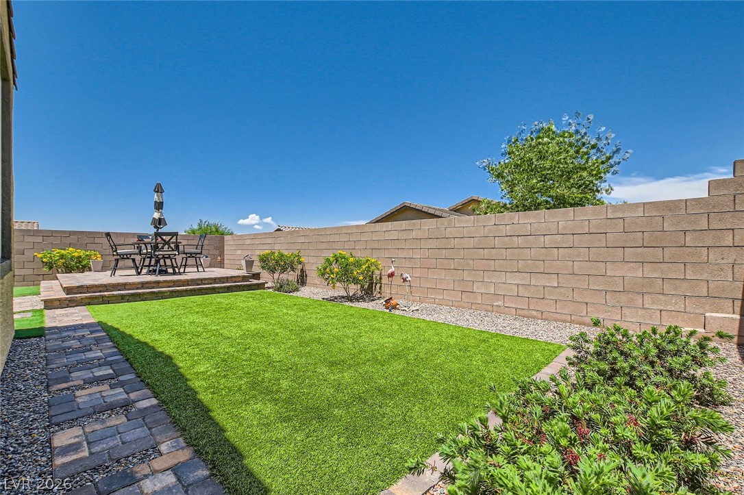 498 Pebble Run Avenue Henderson NV 89011