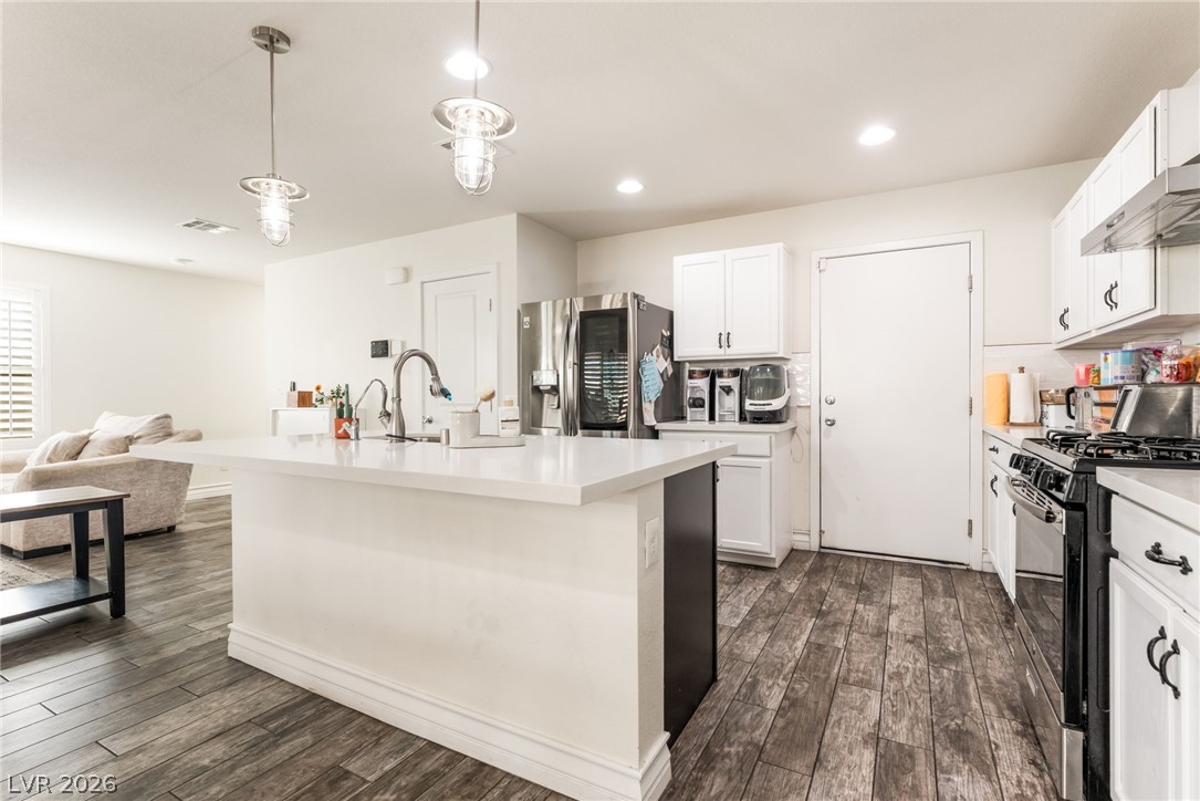 3668 Via Mariposa Avenue Las Vegas NV 89115