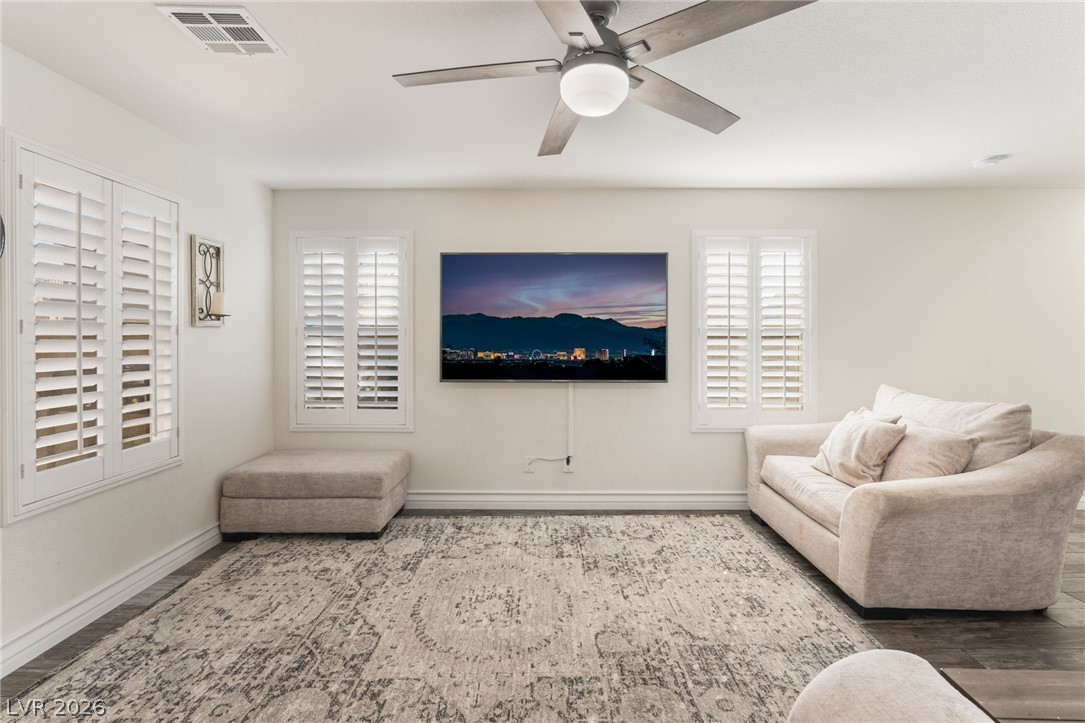 3668 Via Mariposa Avenue Las Vegas NV 89115