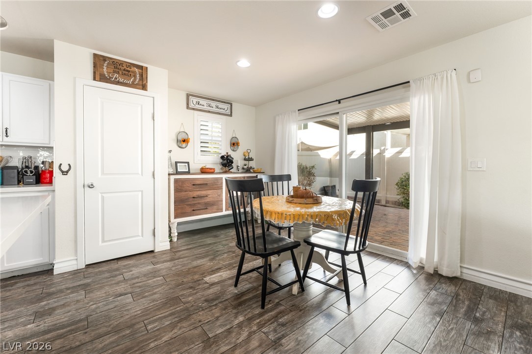 3668 Via Mariposa Avenue Las Vegas NV 89115