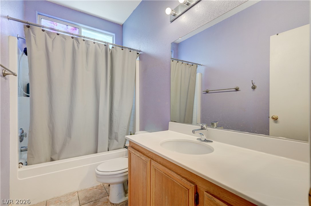 3925 Gold Point Street Las Vegas NV 89129
