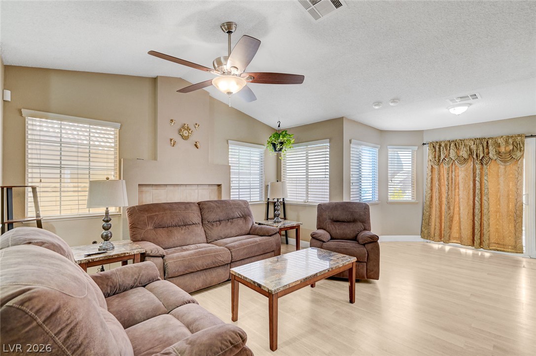2368 Los Feliz Street Las Vegas NV 89156