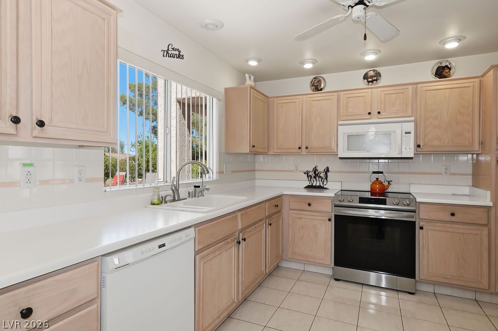 9716 Blue Bell Drive Las Vegas NV 89134