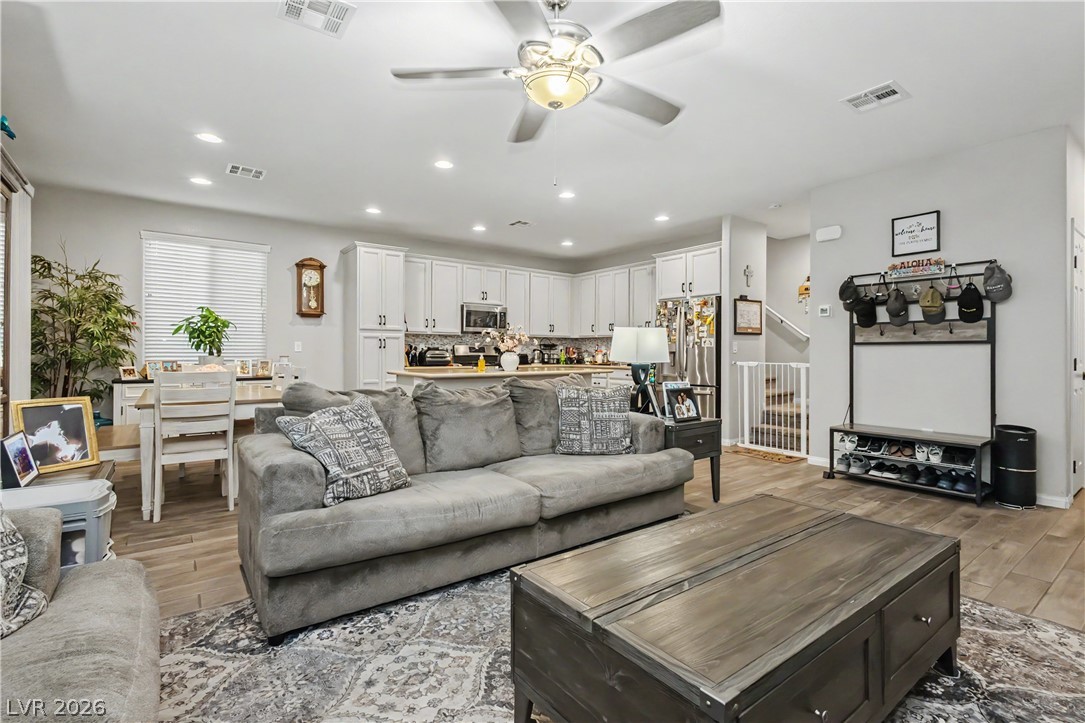 403 Stephen Clear Avenue North Las Vegas NV 89031