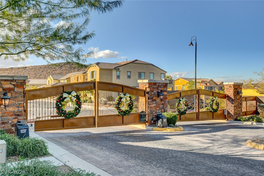 901 Gatesbridge Avenue Henderson NV 89012