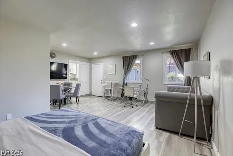 4068 Spitze Drive Las Vegas NV 89103