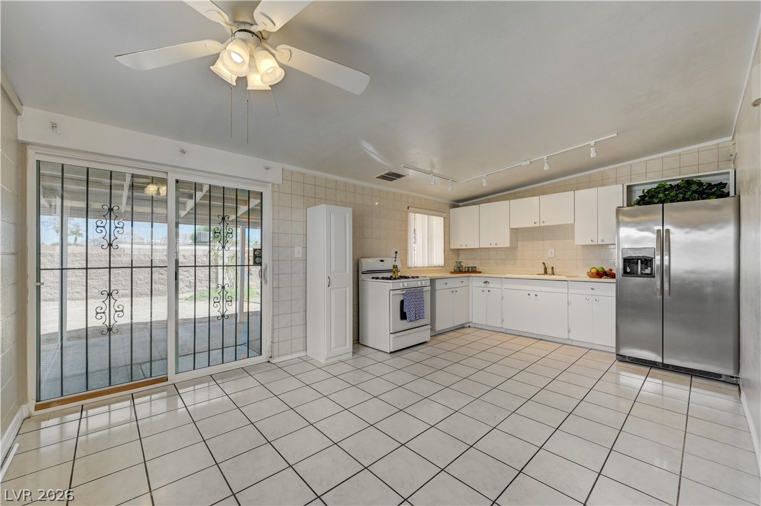 1716 Belmont Street North Las Vegas NV 89030
