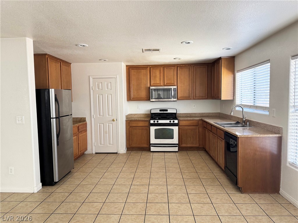 102 Gilliflower Avenue Las Vegas NV 89183