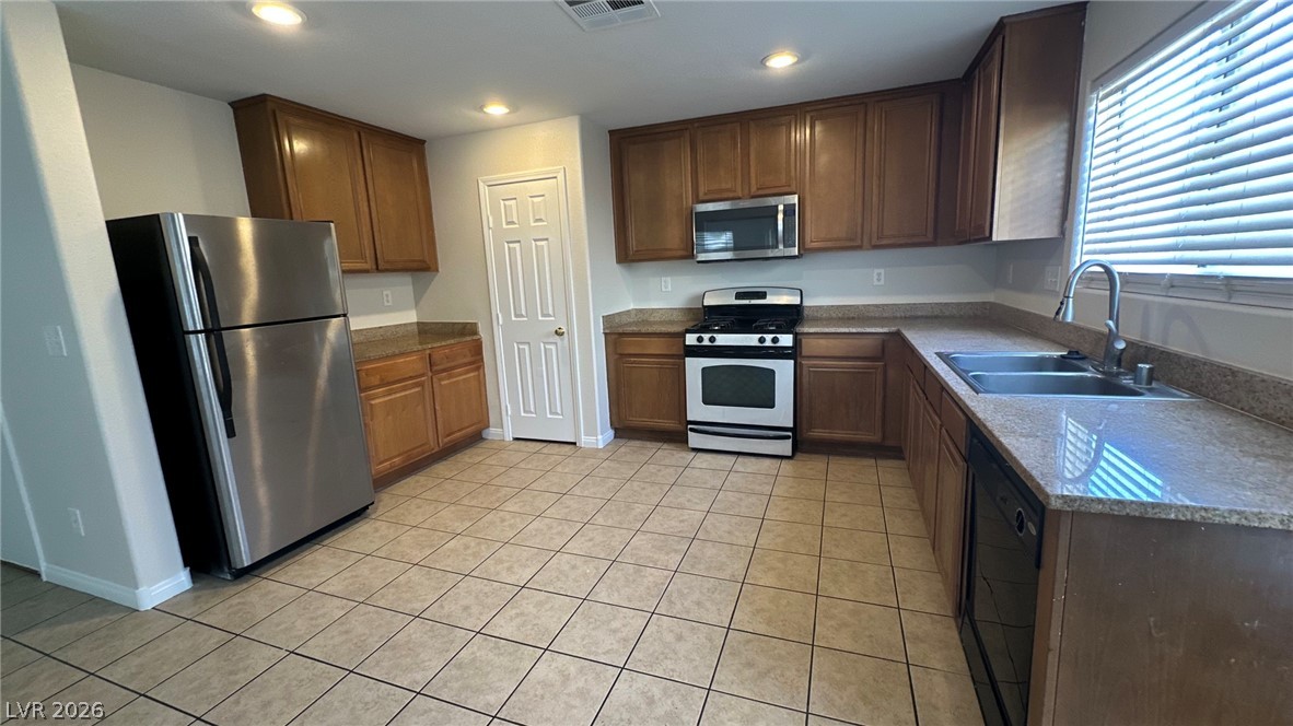 102 Gilliflower Avenue Las Vegas NV 89183