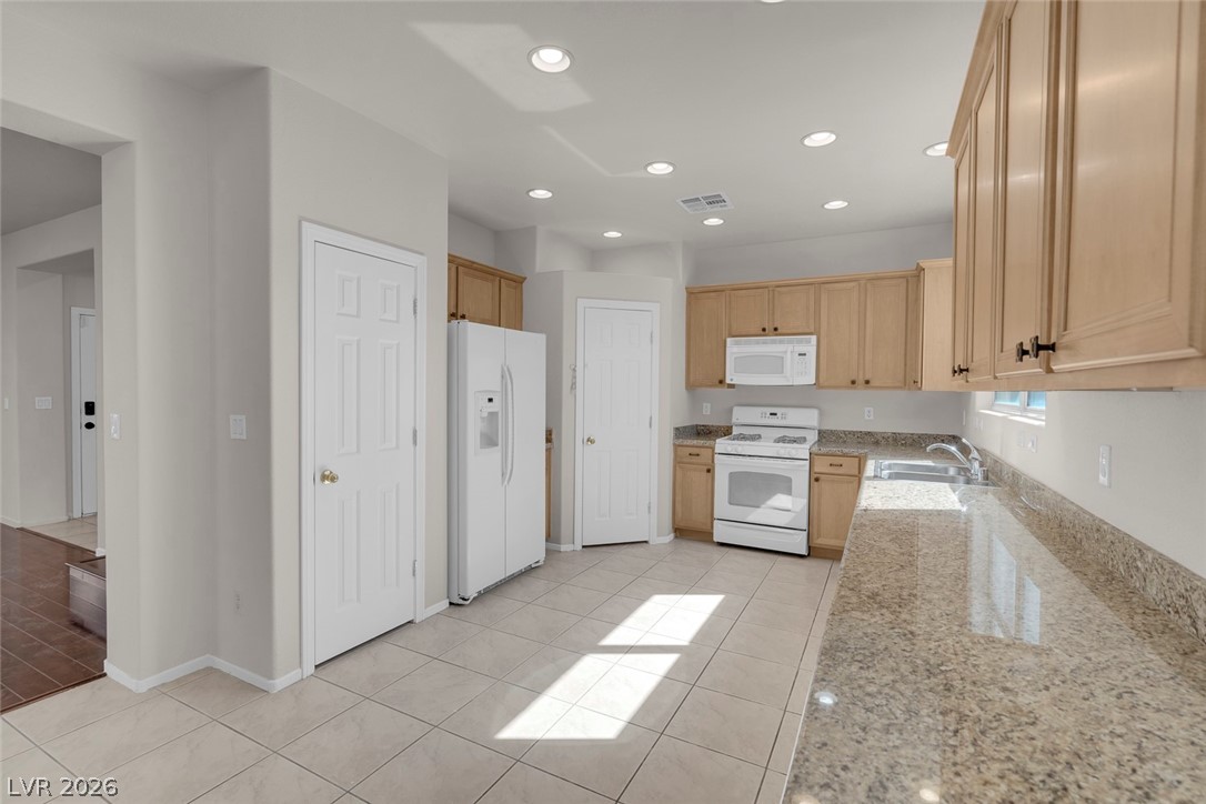 8833 Salvestrin Point Avenue Las Vegas NV 89148
