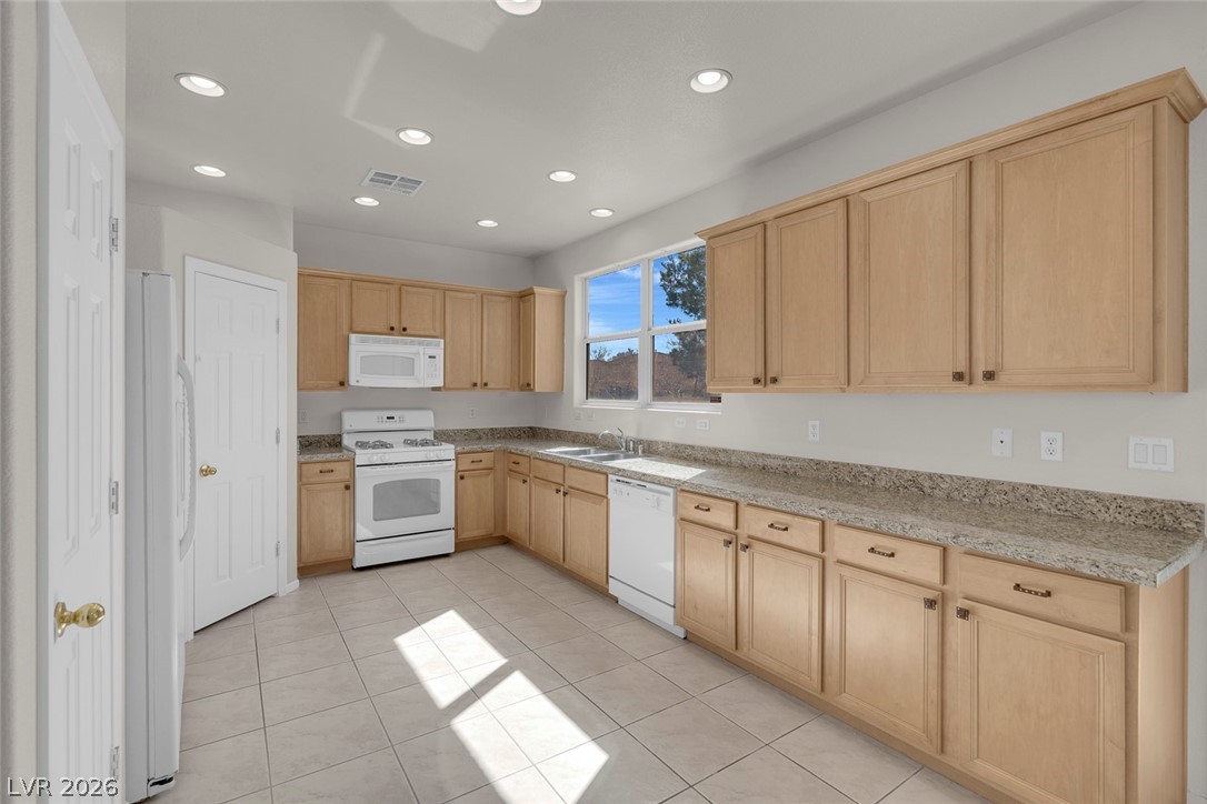 8833 Salvestrin Point Avenue Las Vegas NV 89148