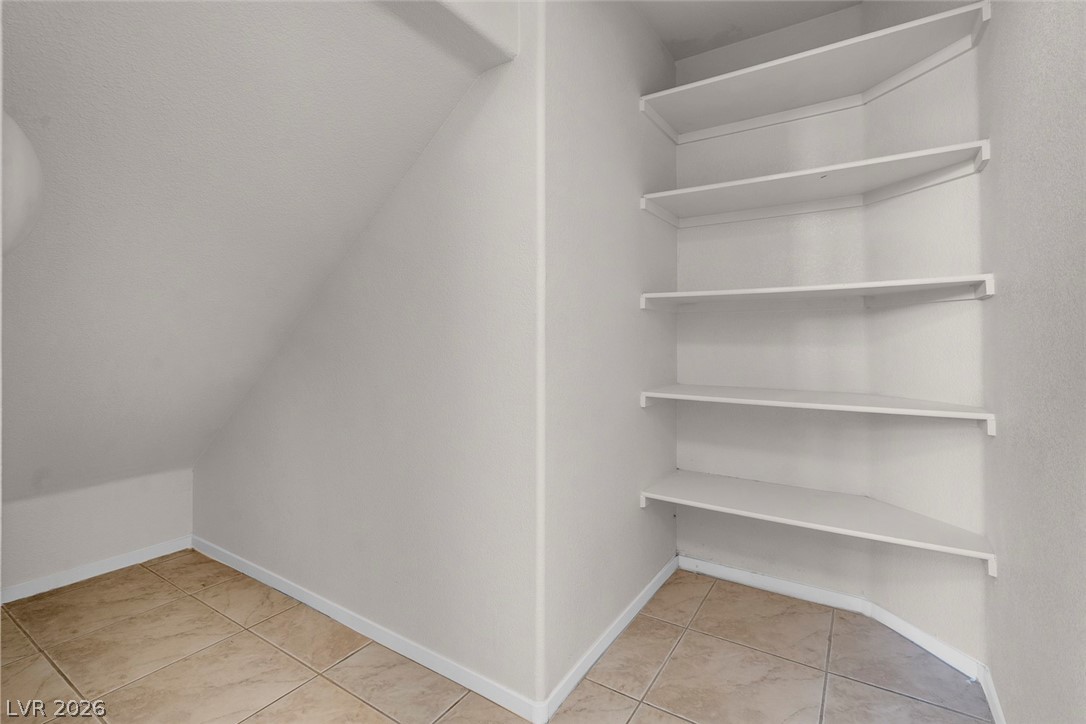 8833 Salvestrin Point Avenue Las Vegas NV 89148