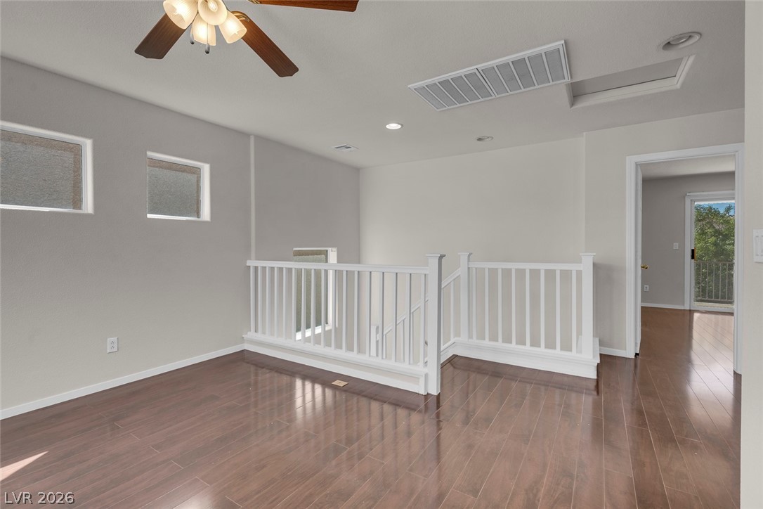 8833 Salvestrin Point Avenue Las Vegas NV 89148