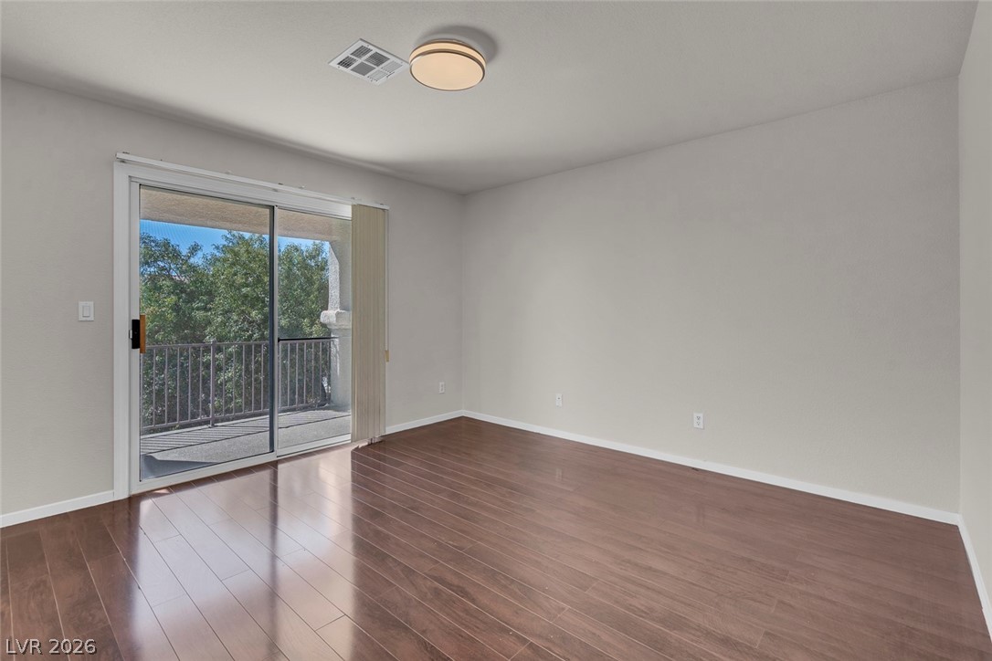 8833 Salvestrin Point Avenue Las Vegas NV 89148