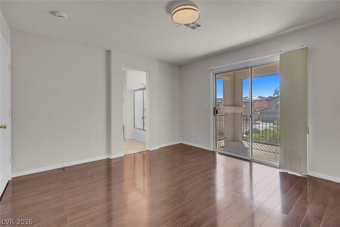 8833 Salvestrin Point Avenue Las Vegas NV 89148