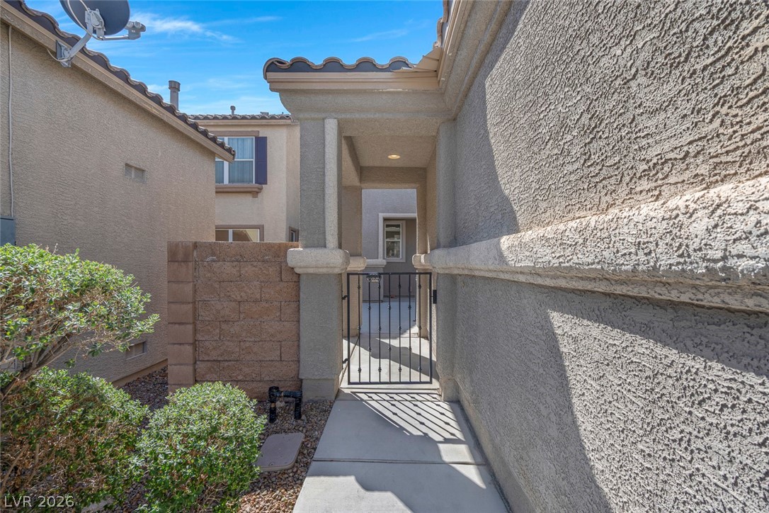 8833 Salvestrin Point Avenue Las Vegas NV 89148